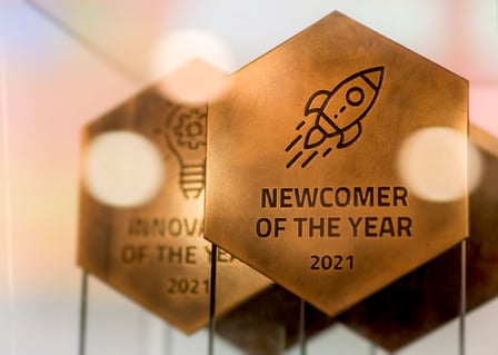 neoom_award_22_800w neoom_award_22_800w