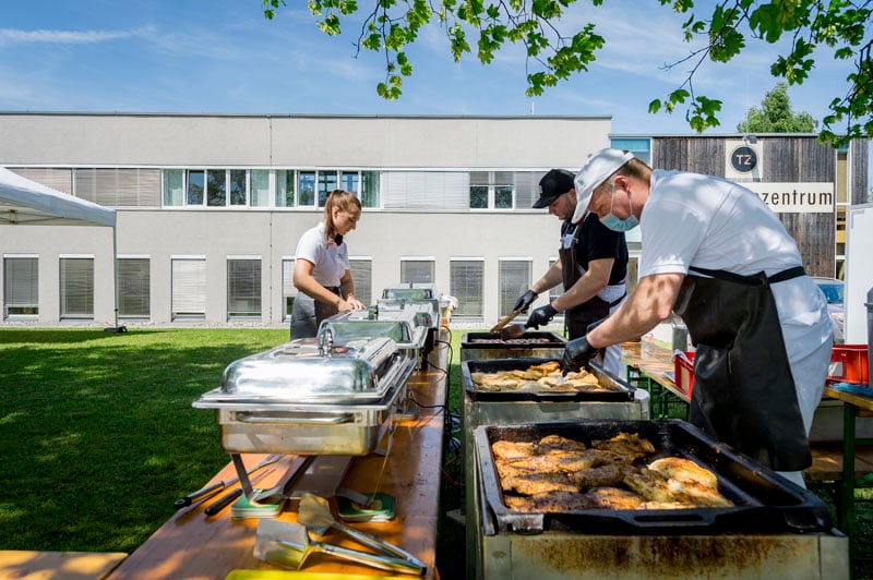 2020-07-10 NEOOM Teamfotos und Sommerfest_057