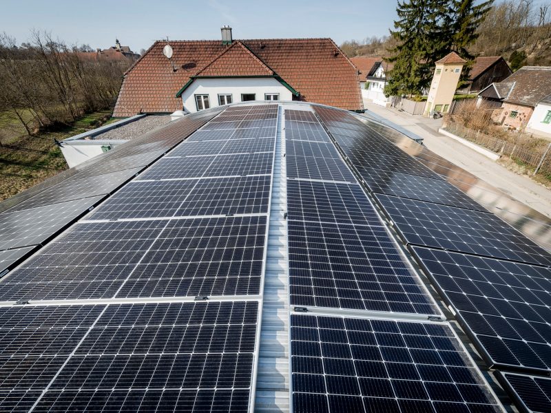 Das Weingut Direder ist mit Photovoltaik ausgestattet