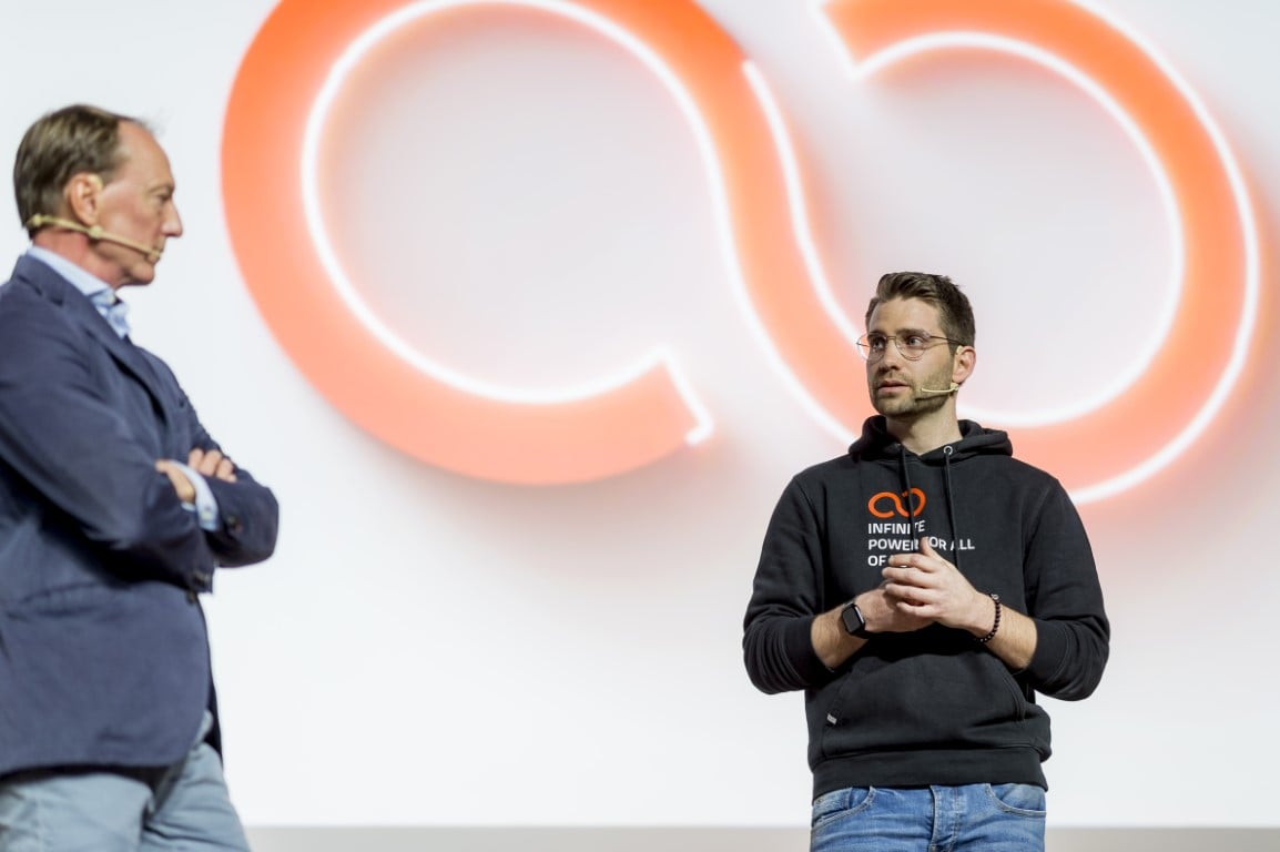Philipp Lobnig bei neoomlive03