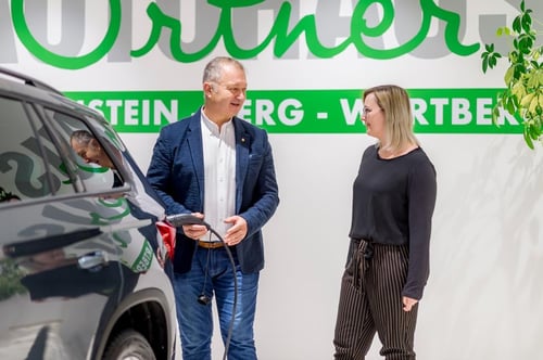 2021-12-15-NEOOM-Autohaus-Ortner-Wartberg_004-web